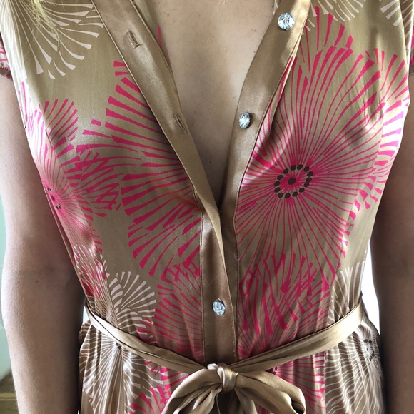 Silk button down, tie around wrap dress by Bebe - Picture 3 of 8